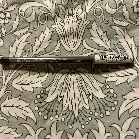 Ofra Eyeliner Pencil Black - Picture 4 of 4